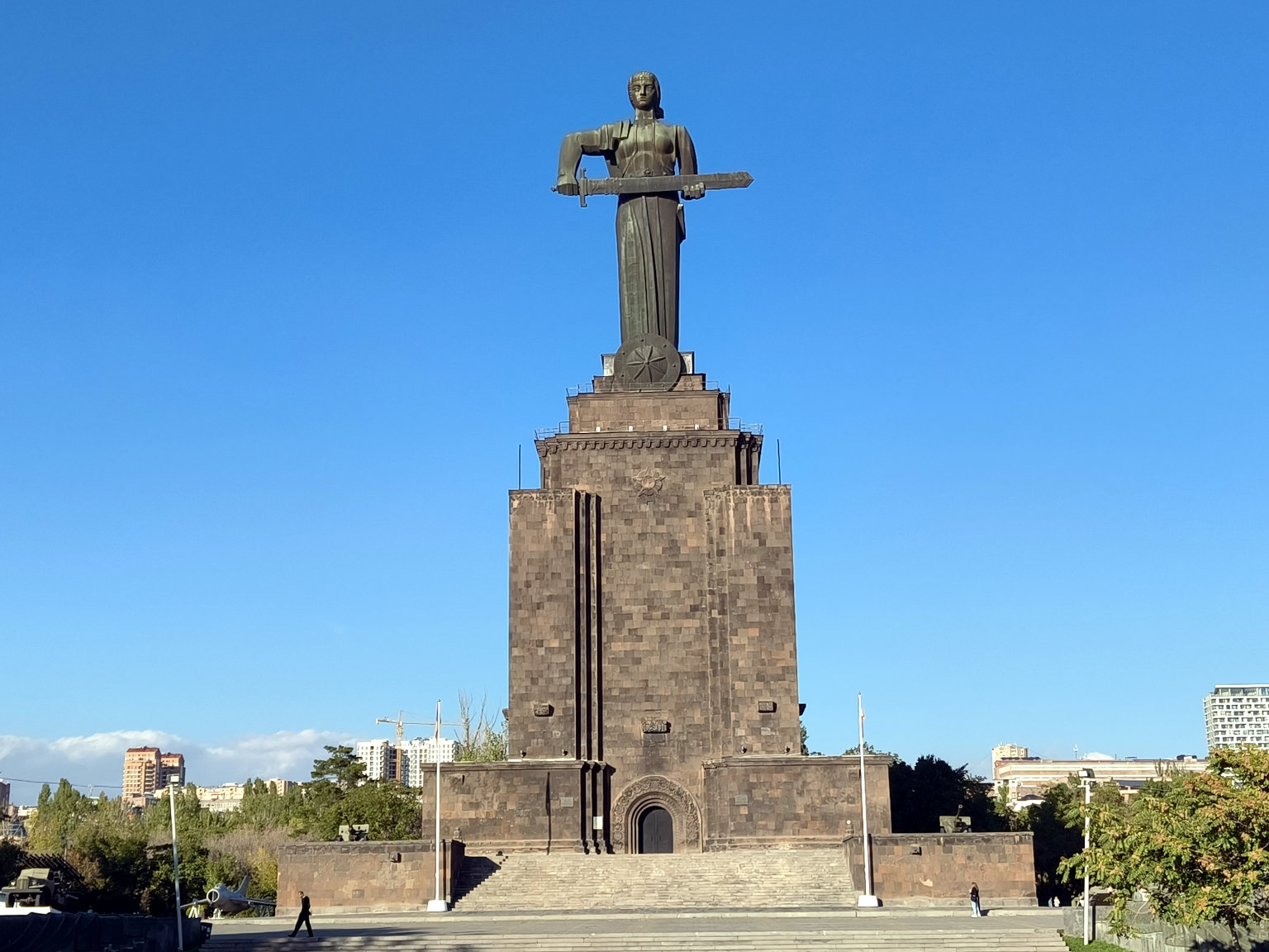 20 достопримечательностей в центре Еревана на карте