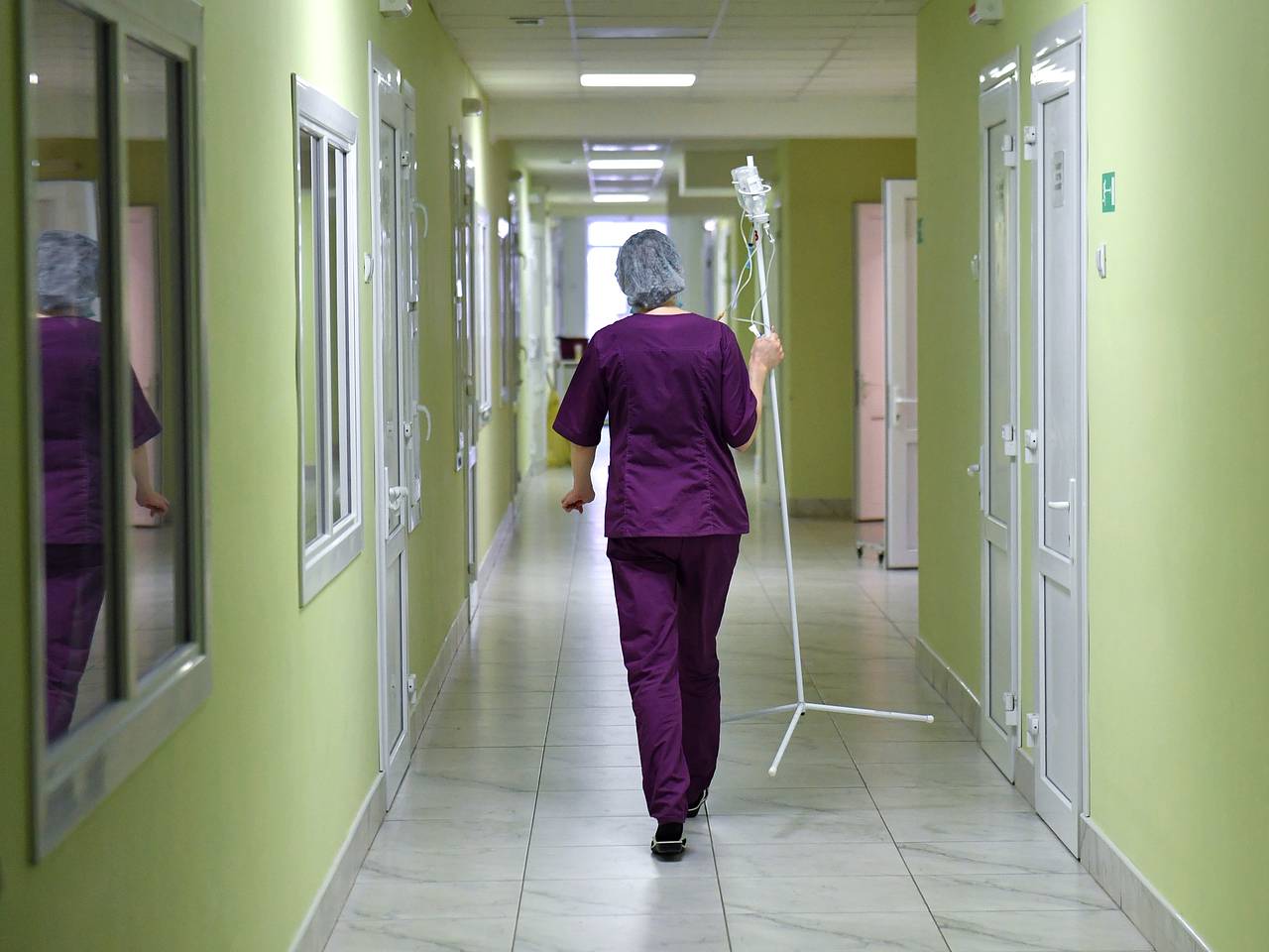 Россиянку попала в больницу из-за номера в подвале пятизвездочного отеля Турции