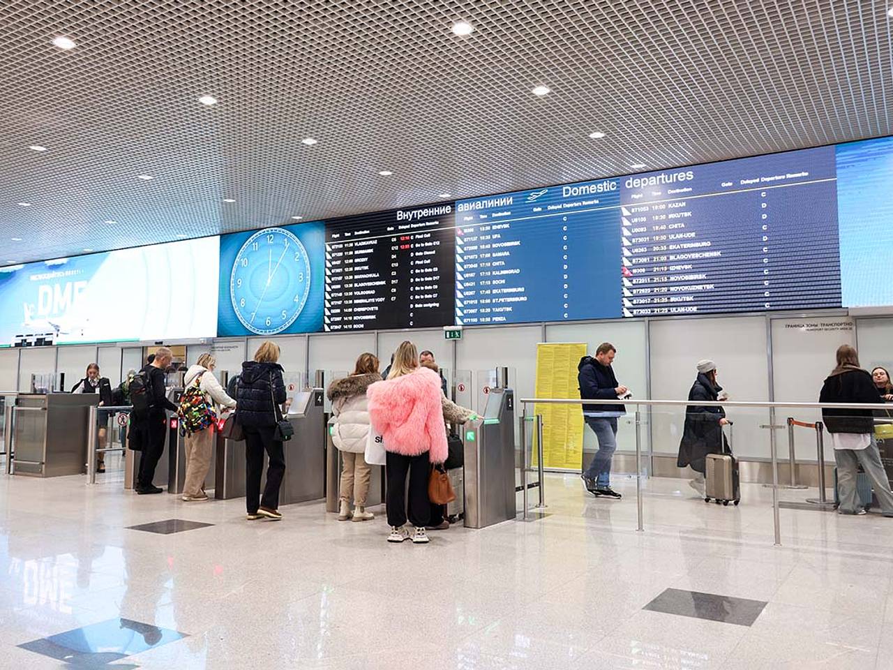Аэропорт Домодедово заработал в штатном режиме