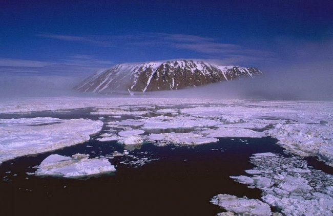 Острова Диомида: граница США и России (6 фото)