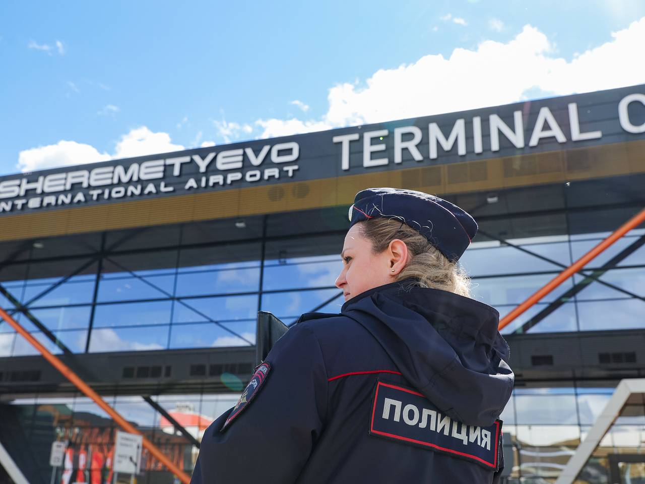Еще один аэропорт Москвы ввел ограничения на полеты