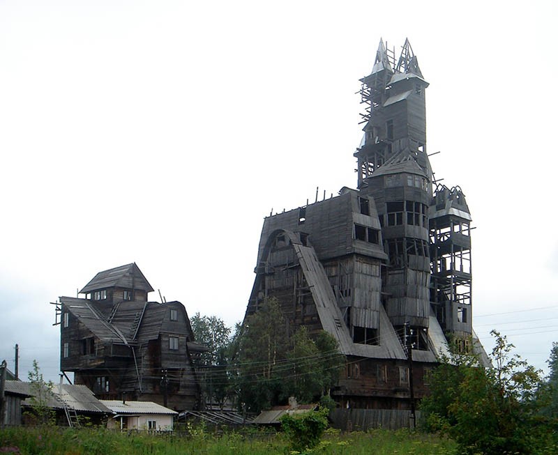 Необычные постройки из дерева