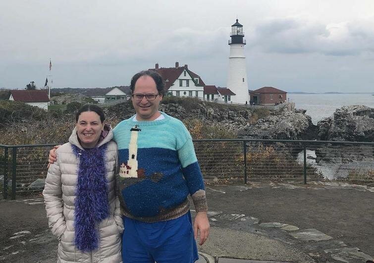 Теплый туризм: американец вяжет свитера с достопримечательностями