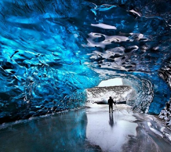 Пещеры из льда (25 фото)