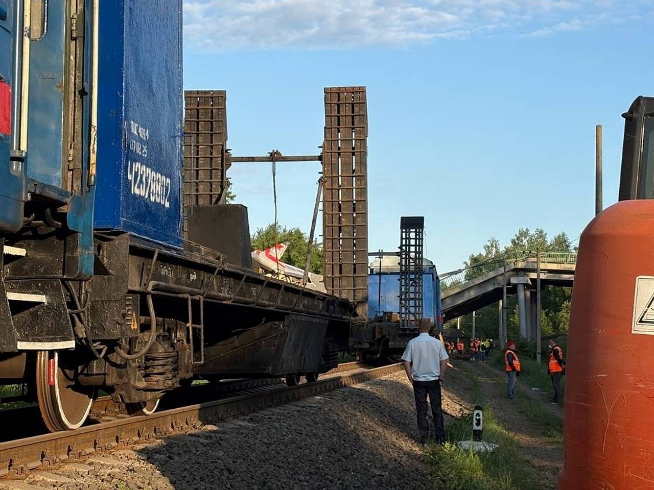 В российском регионе остановили поезда из-за взрыва на железной дороге