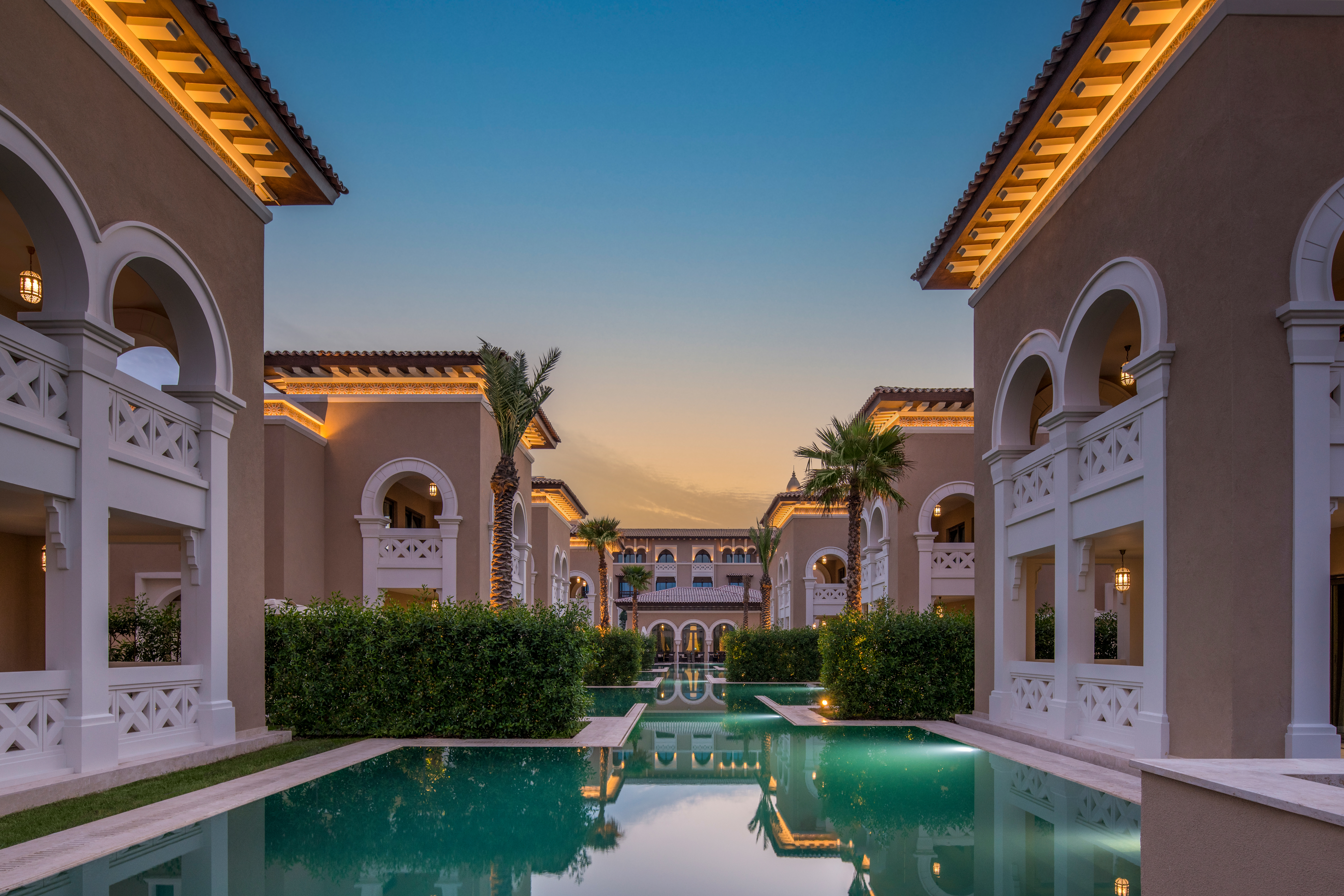 Лето, Rixos, ОАЭ: курортный роман с продолжением
