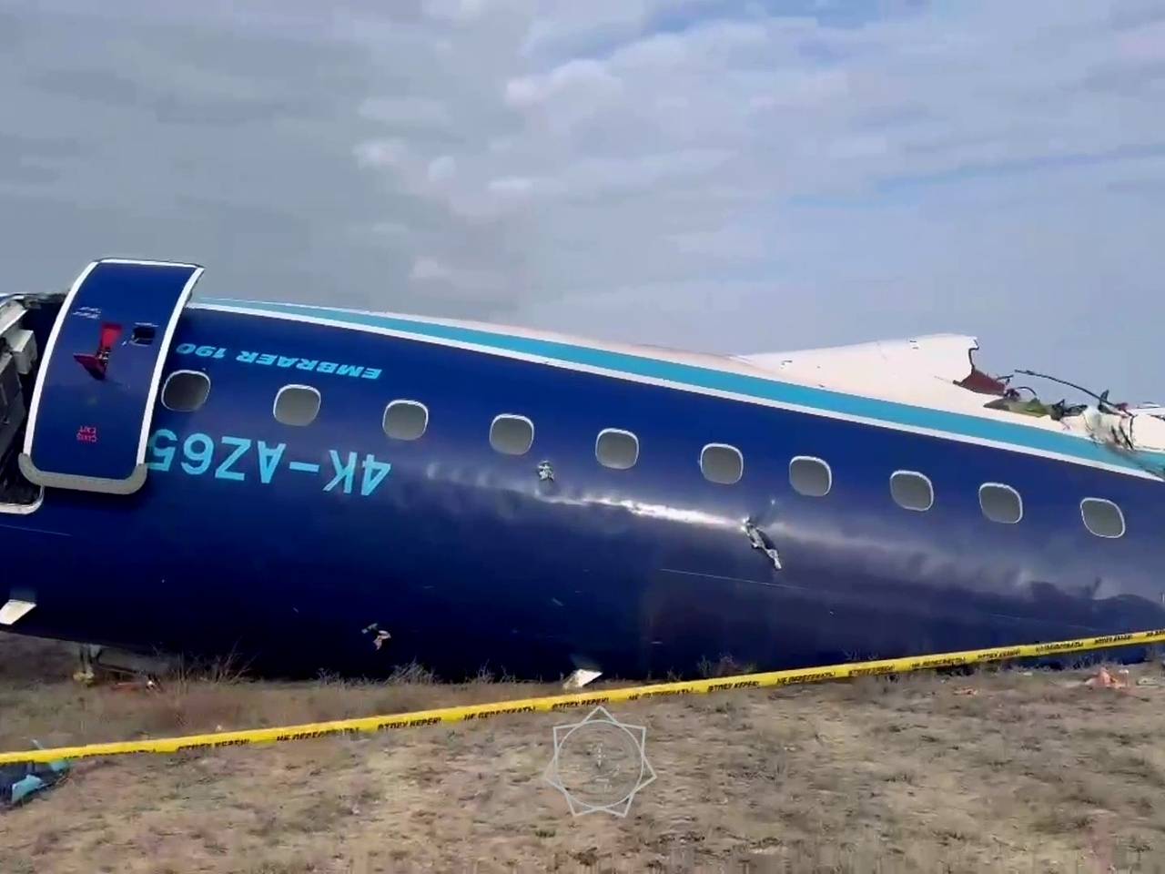 Раскрыты сроки завершения экспертизы по делу крушения лайнера AZAL в Казахстане