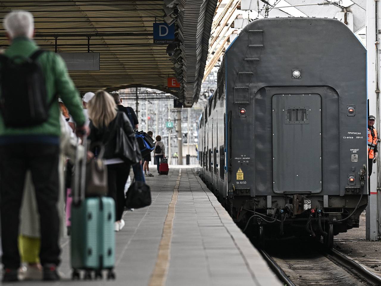 В России пообещали нарастить число вагонов между Москвой и Петербургом при необходимости