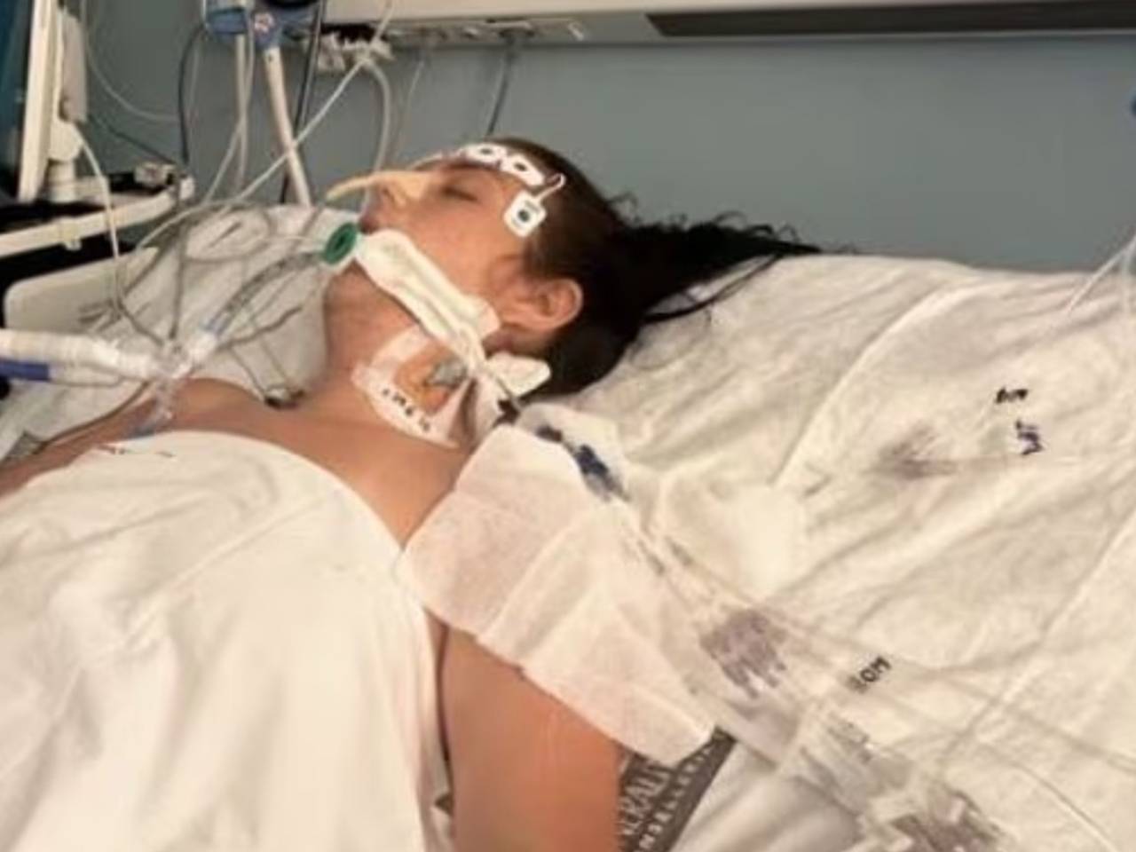 Туристка сделала тату на девичнике в Европе и попала в больницу с отказывающими органами