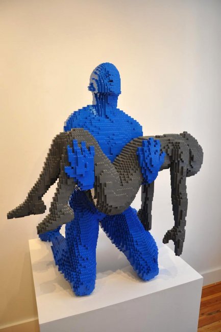 Скульптуры из конструктора Lego (16 фото)