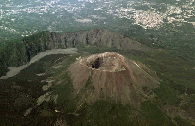 Интересные факты о вулканах (10 фото)