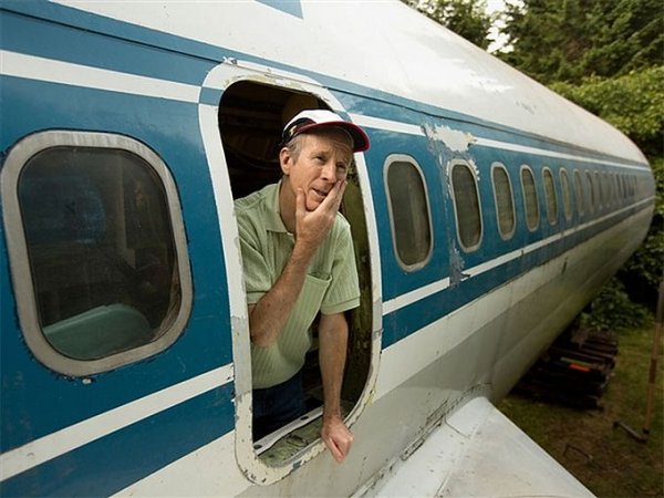 Дом в самолёте Boeing 727-200 (15 фото)