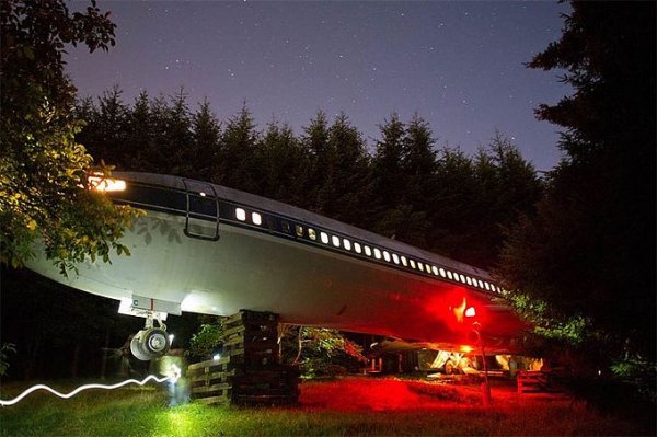 Дом в самолёте Boeing 727-200 (15 фото)