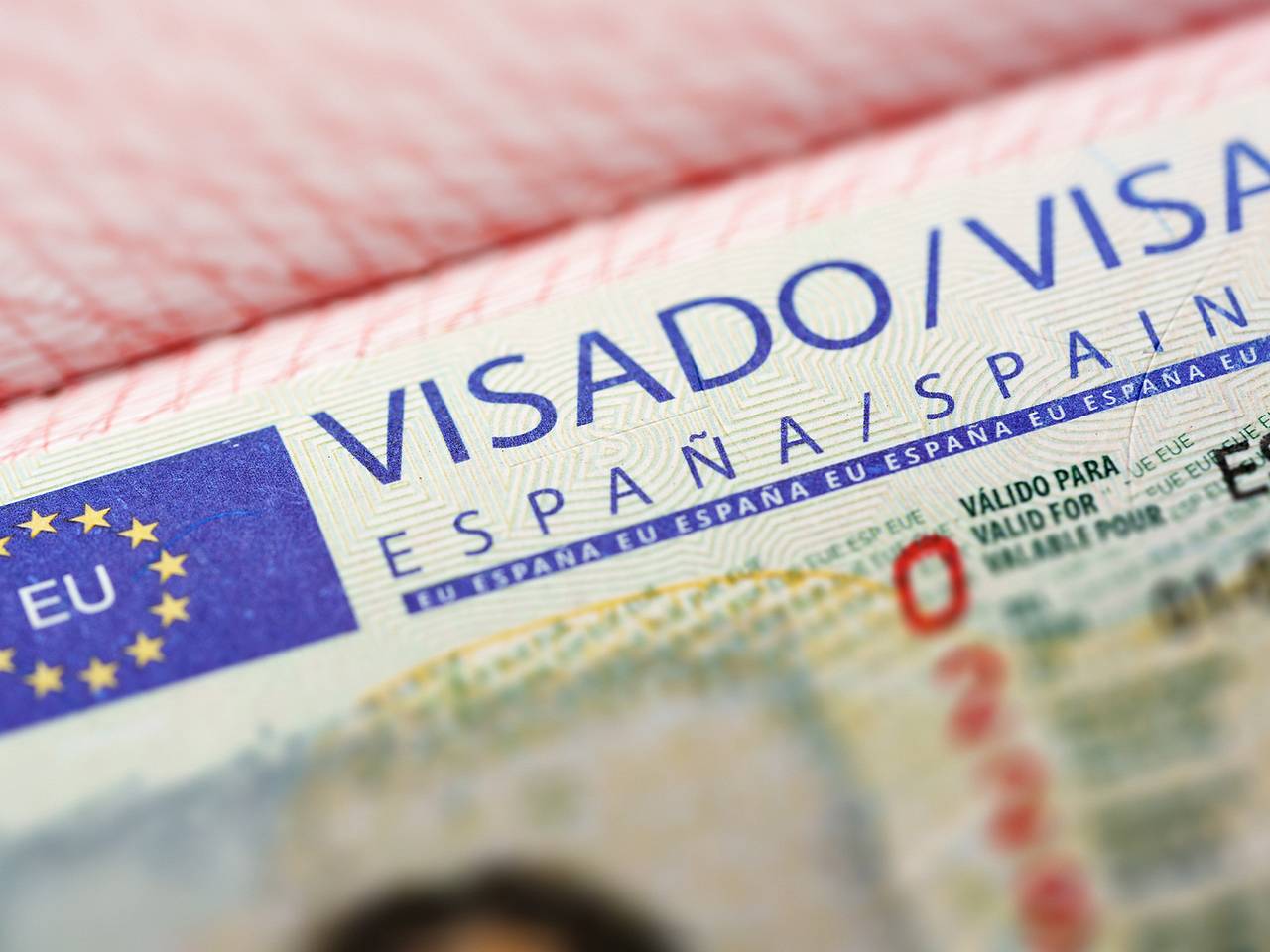 Генконсульство Испании прекратило прием заявлений от россиян на получение виз