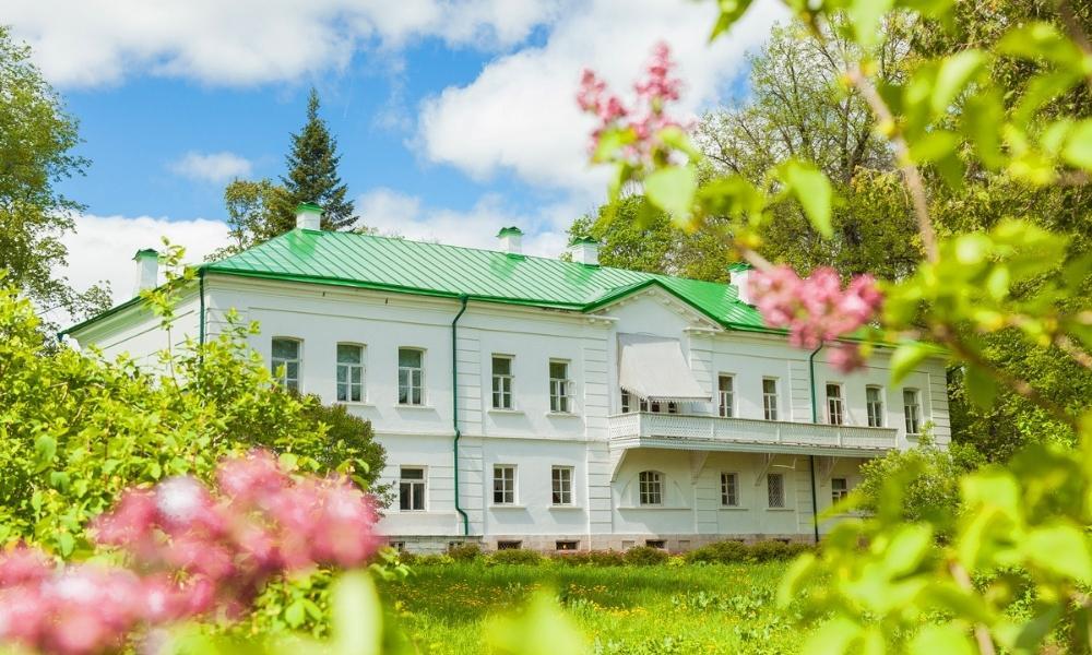 ТОП-20 мест куда поехать осенью в России: в путешествие, на каникулы, в выходные