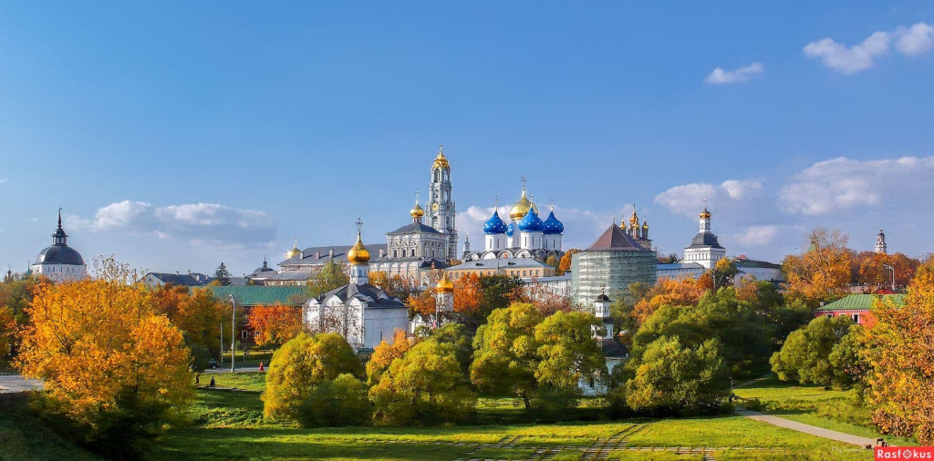 ТОП-20 мест куда поехать осенью в России: в путешествие, на каникулы, в выходные
