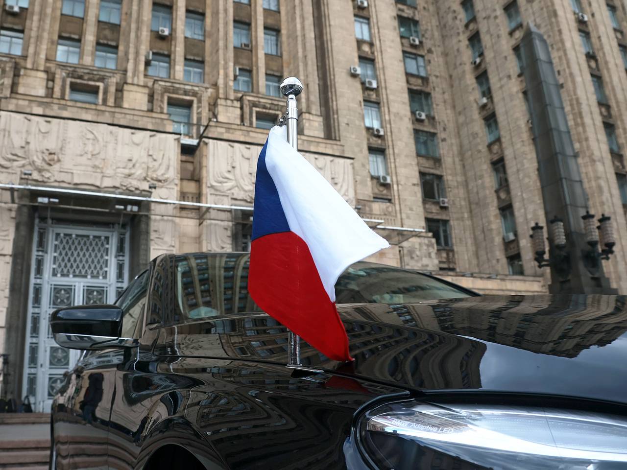 Визовые центры популярной страны Европы закрылись в России
