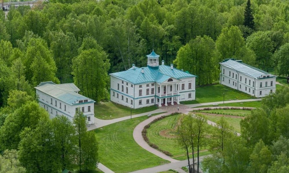 ТОП-20 мест куда поехать осенью в России: в путешествие, на каникулы, в выходные