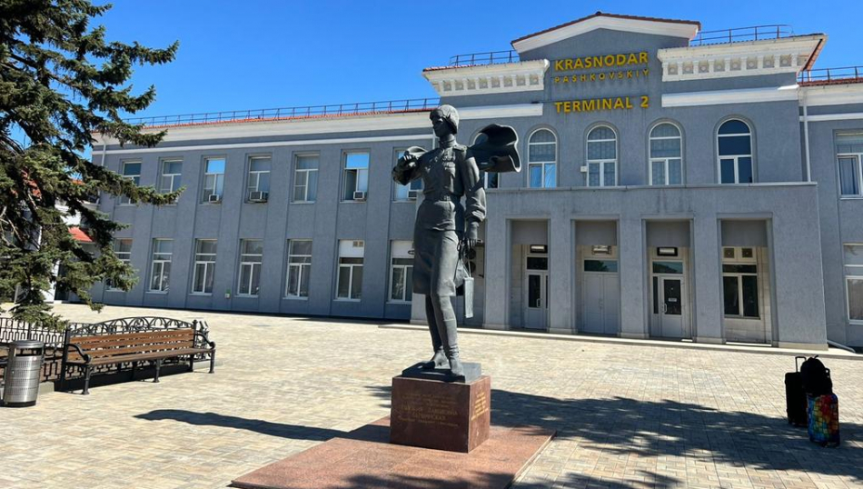 Что происходит в аэропорту Краснодара: ремонта нет, работать никто торопится