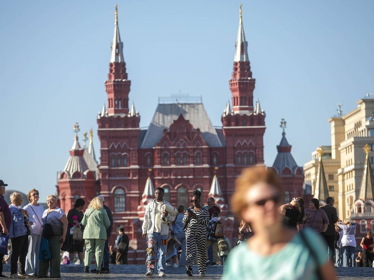 Иностранцы массово устремились в Россию в 2025 году
