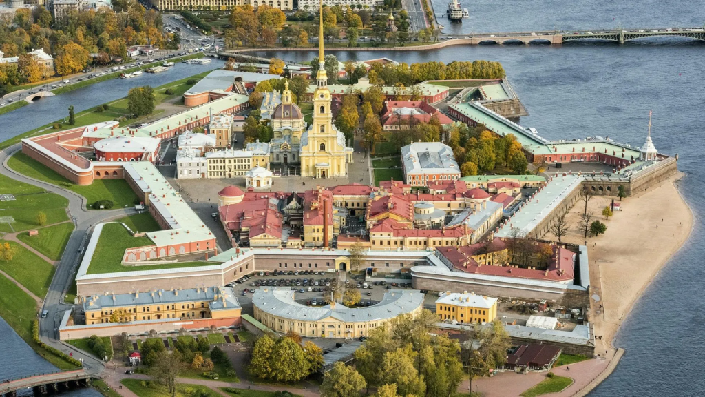 Путешествие выходного дня: куда сходить в выходные в Питере