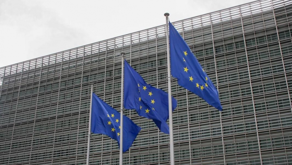 ЕС смягчает визовые правила для россиян?