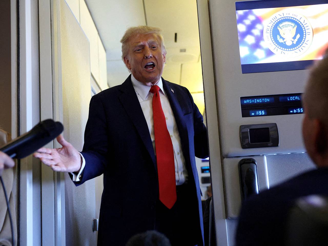 Трамп введет плату за рабочие визы в размере 100 тысяч долларов в год