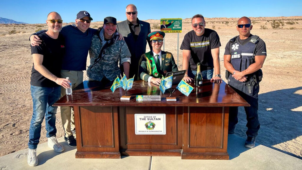 Как диджей из США основал государство и объявил себя диктатором