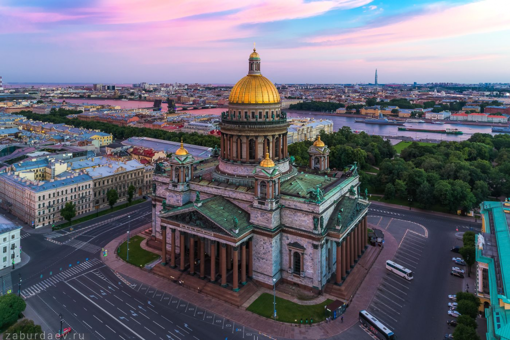 По следам кинематографа: Путеводитель по знаменитым кинолокациям Москвы и Санкт-Петербурга