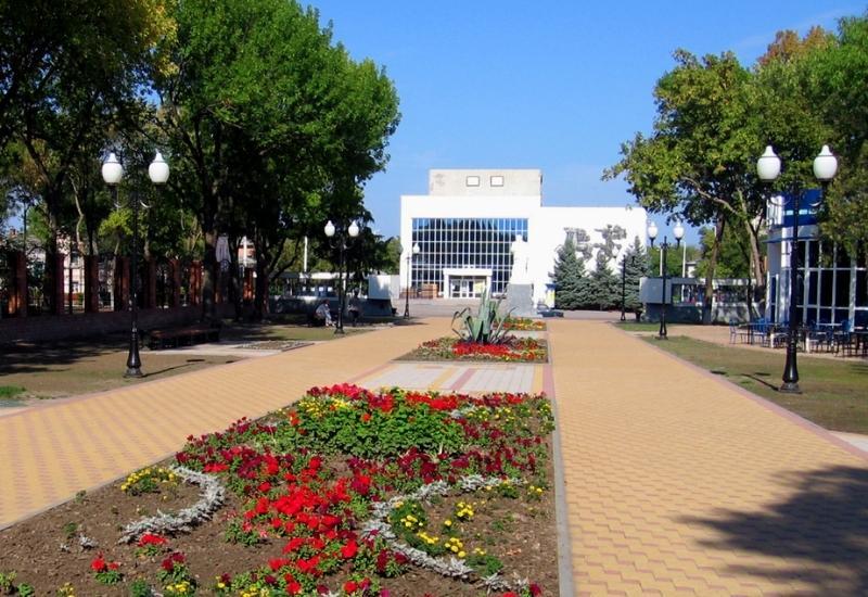 ТОП-21 место для отдыха на Азовском море: пляжи, курорты, серфинг