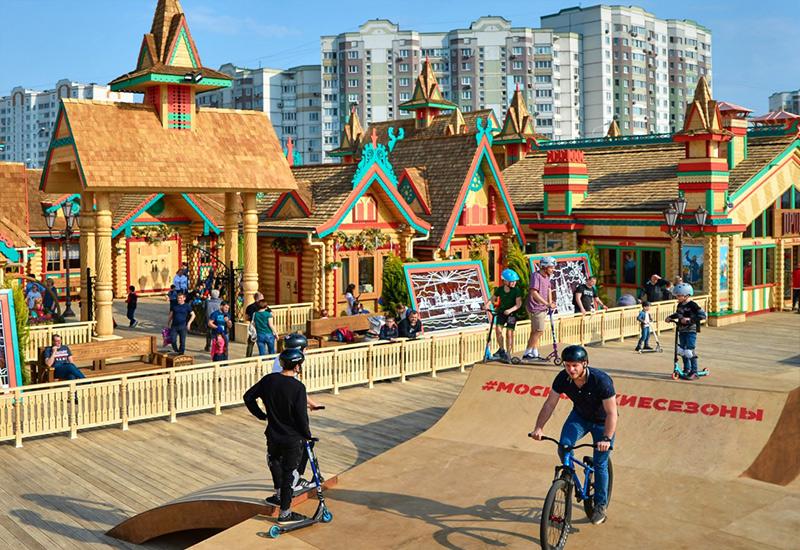 ТОП-25 парков аттракционов в Москве: с каруселями, веревочные, для малышей