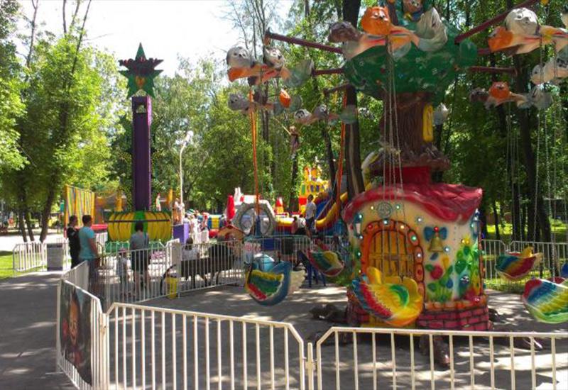 ТОП-25 парков аттракционов в Москве: с каруселями, веревочные, для малышей