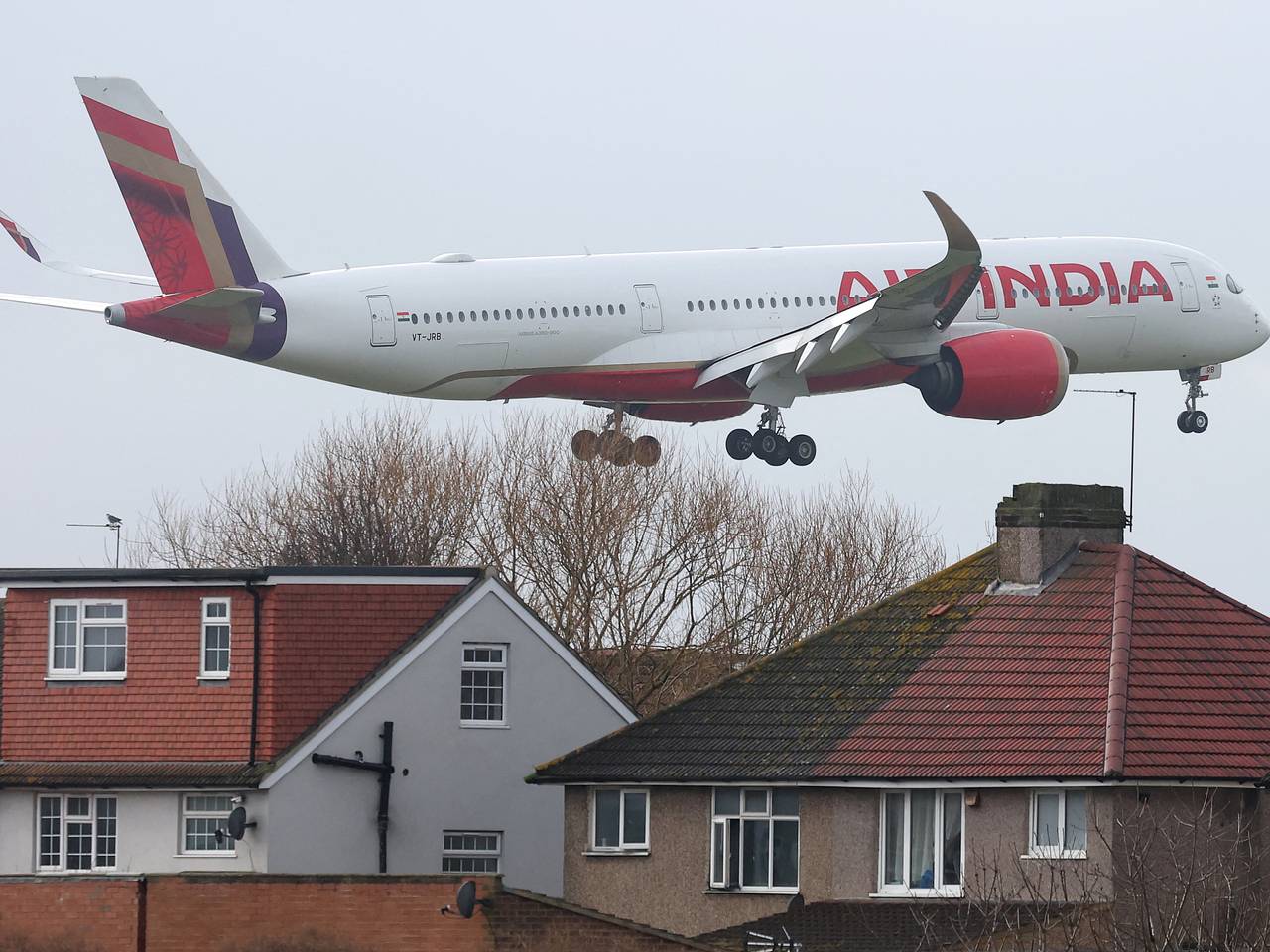 У летевшего из Европы самолета Boeing в небе отказал автопилот