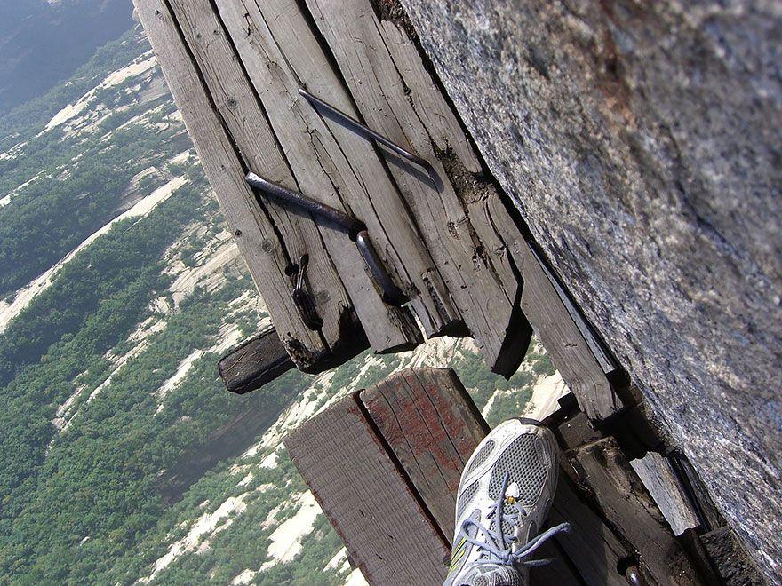Самая опасная пешая тропа в мире