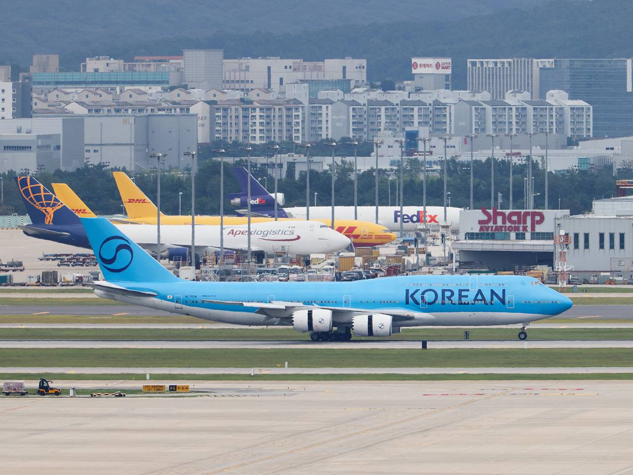 В стране Азии потребовали от президента восстановить авиасообщение с Россией