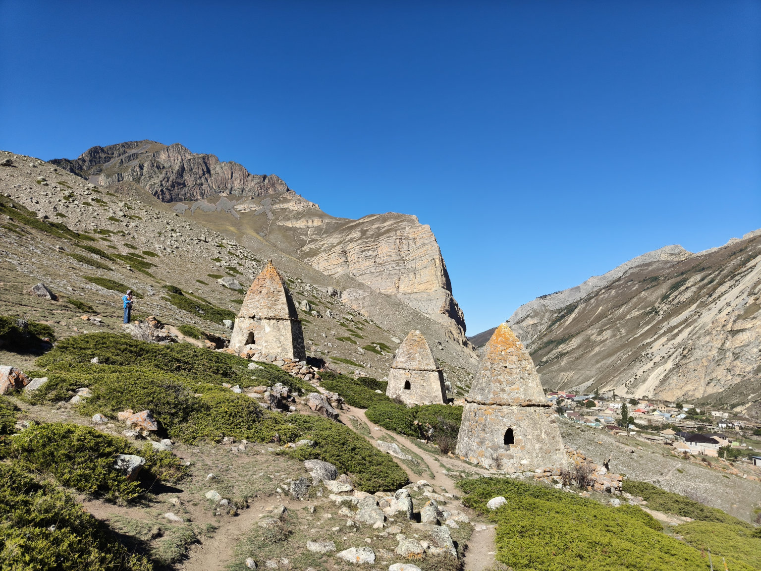 Экскурсия на Чегемские водопады, озеро Гижгит, перевал Актопрак Экскурсия на Чегемские водопады, озеро Гижгит, перевал Актопрак