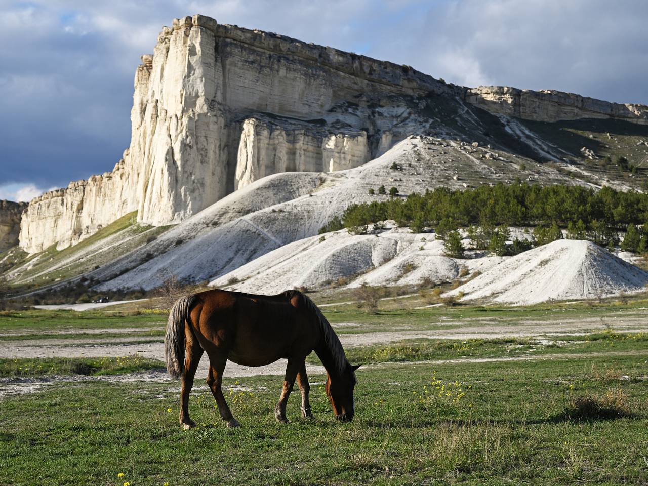 Россияне назвали топ любимых направлений для отдыха в бархатный сезон