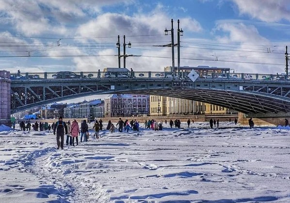 Нева зимой замерзает или нет, фото Нева зимой замерзает или нет, фото