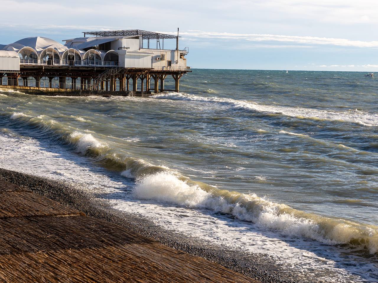 Названа причина недопуска в Сочи парома из Турции с россиянами на борту