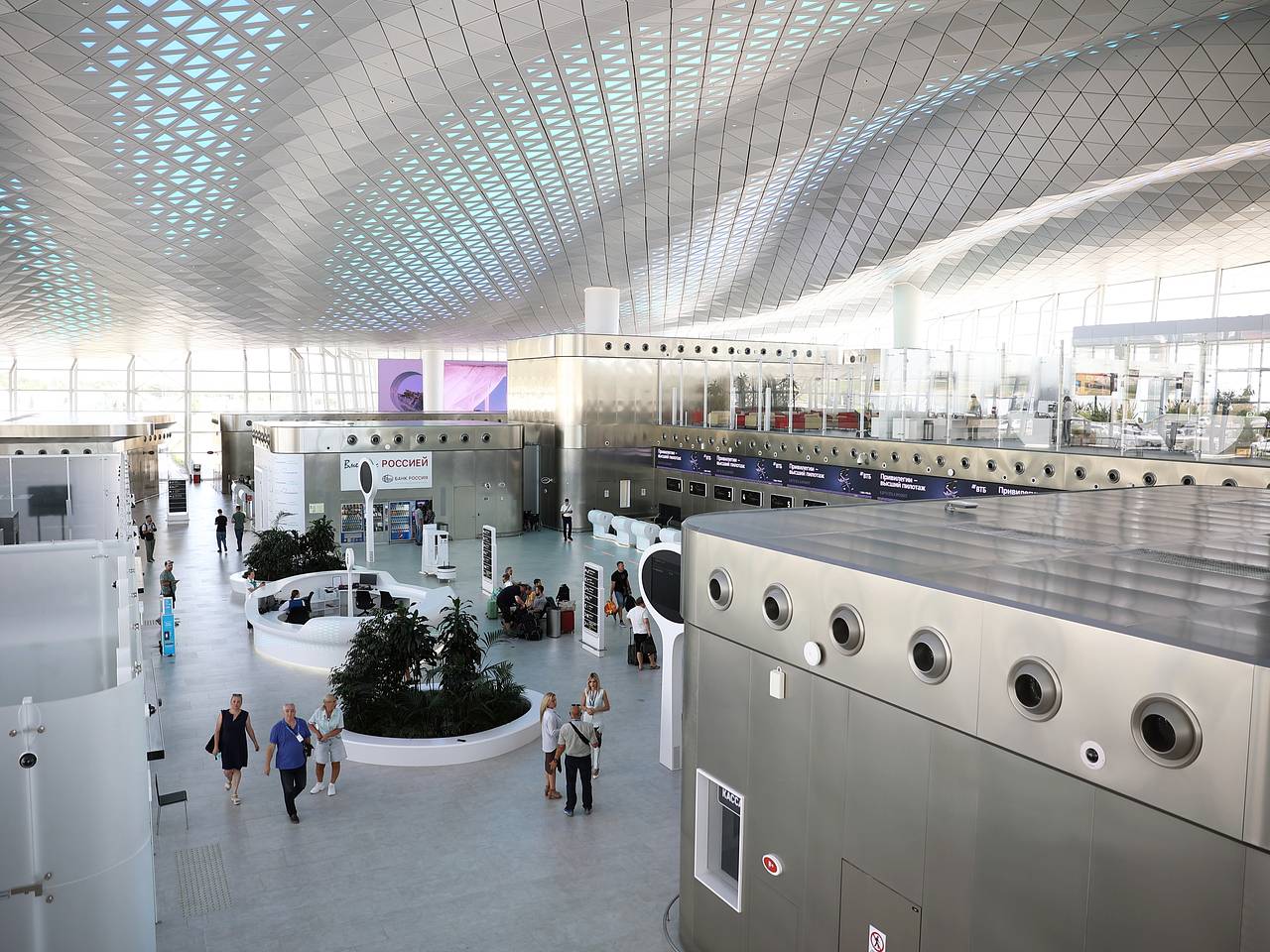 Российский аэропорт ввел дополнительные ограничения