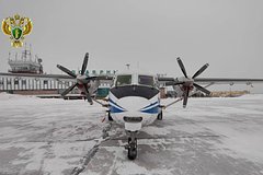 Самолет выкатился за пределы ВПП в российском аэропорту