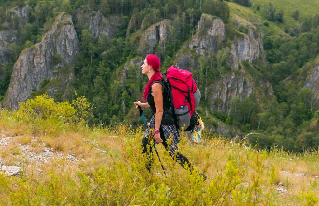 Как многодетная мать Оксана Лыткина шла по Большой Уральской тропе