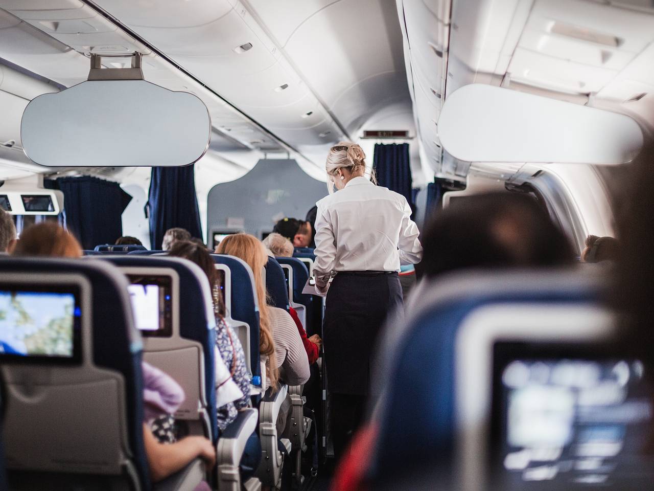 Туристку отказались сажать в самолет из-за тяжелых травм после аварии