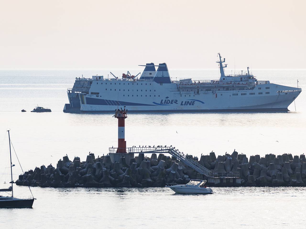 Паром Seabridge после трехдневного простоя отправился обратно в Турцию