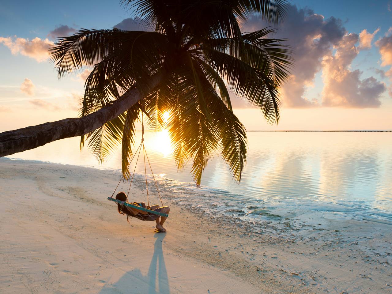 Названы самые дорогие бронирования туров за границу на Новый год