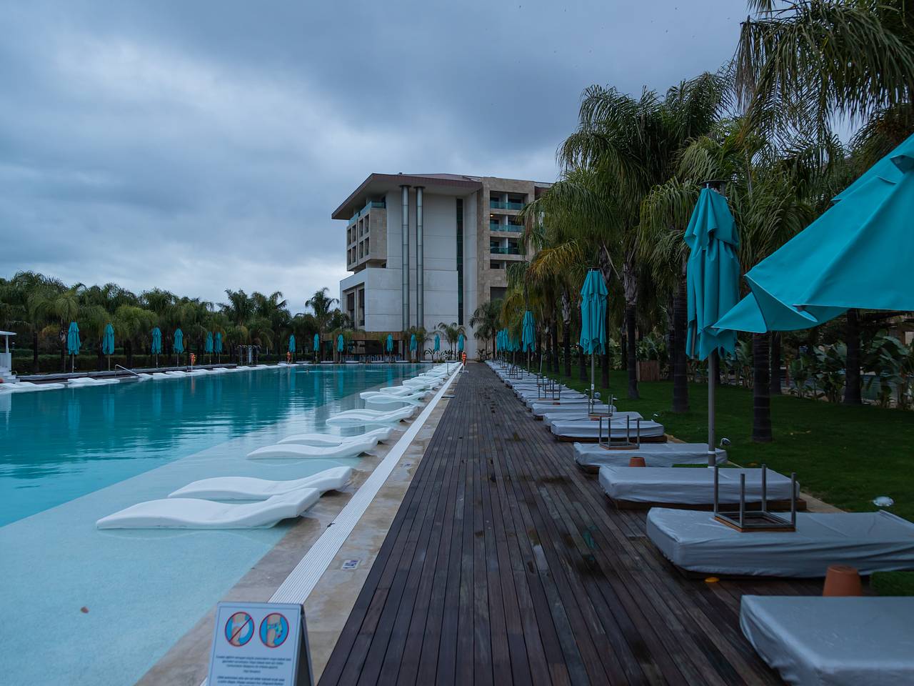 Россиянка пропала на отдыхе в Турции