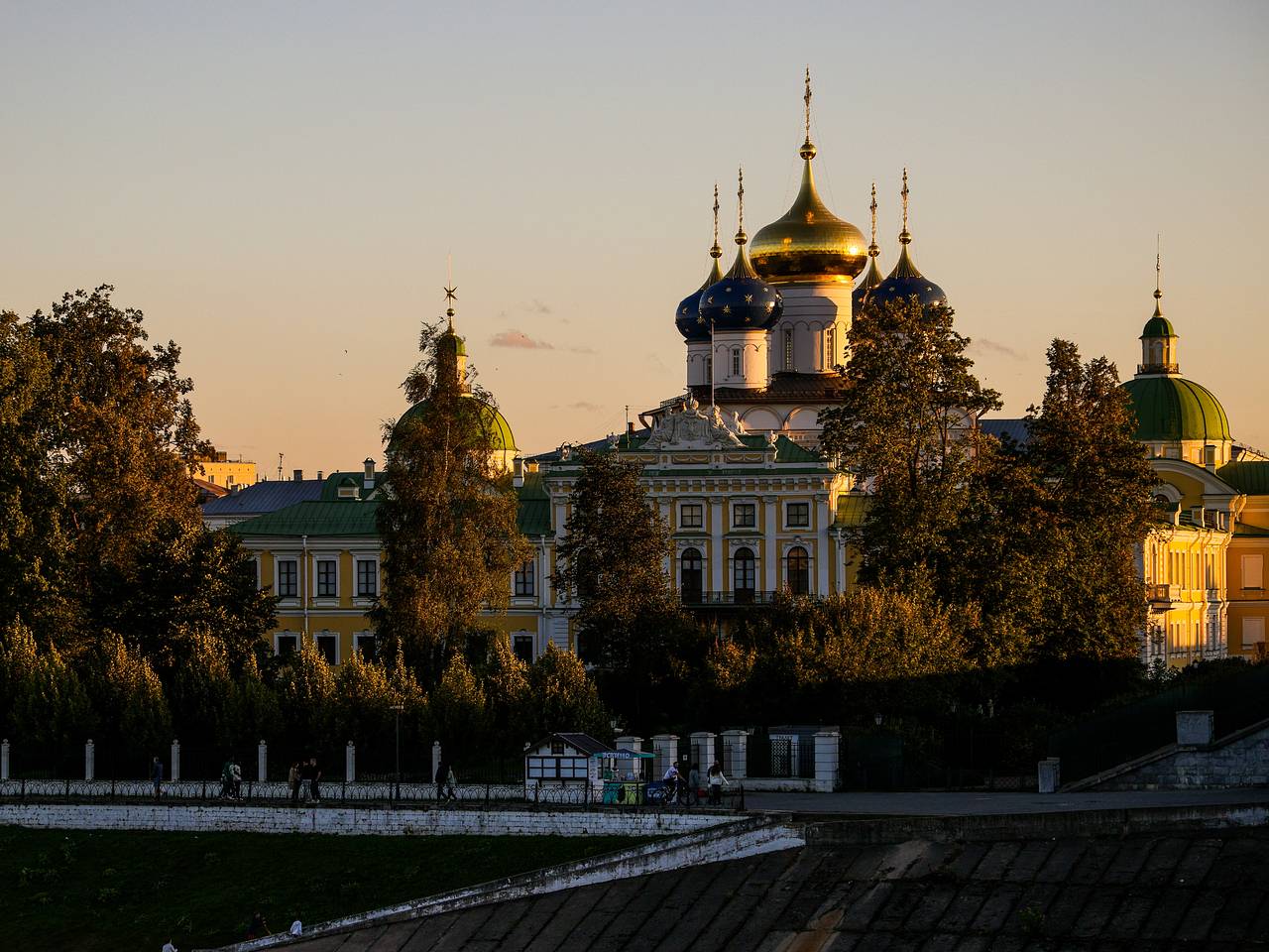 Россиянам назвали самый популярный город для осеннего отдыха