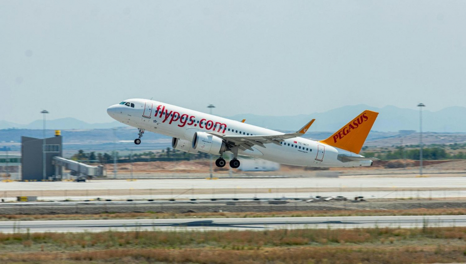 Туристов пересаживают на стыковочные рейсы в Египет из-за замены борта Туристов пересаживают на стыковочные рейсы в Египет из-за замены борта