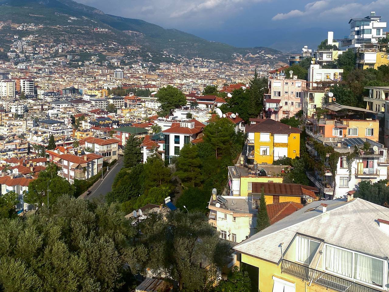 Частный детектив раскрыл возможную судьбу пропавшей в Турции с 10-летним сыном россиянки