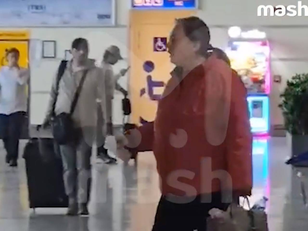 Телеведущая Лариса Гузеева устроила скандал в аэропорту бывшей страны СССР